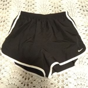 90. Nike Dry Fit Workout Shorts M